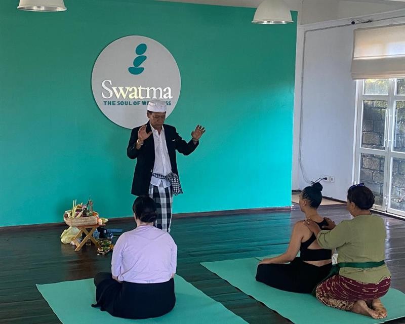 Family-Friendly Yoga Around the World